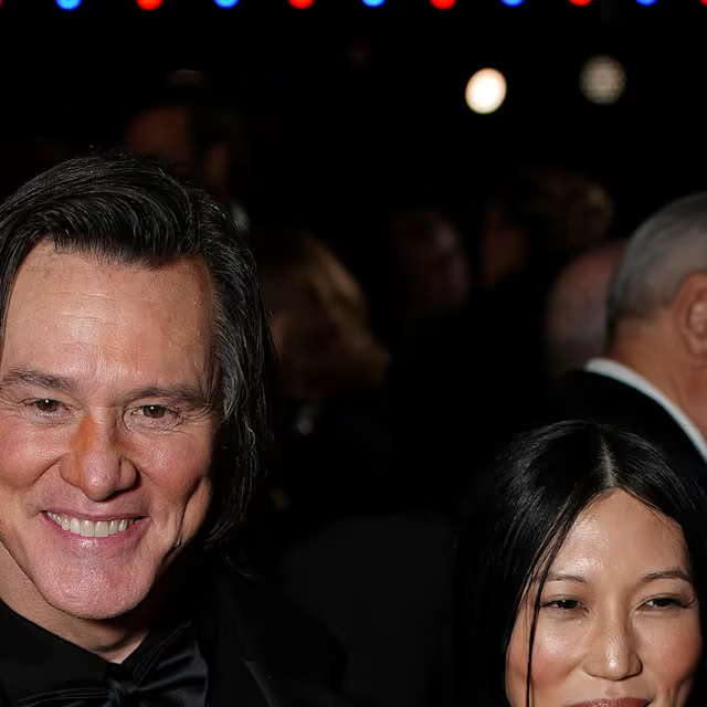 Jim Carrey meni naimisiin Min Ahin kanssa Los Angelesissa