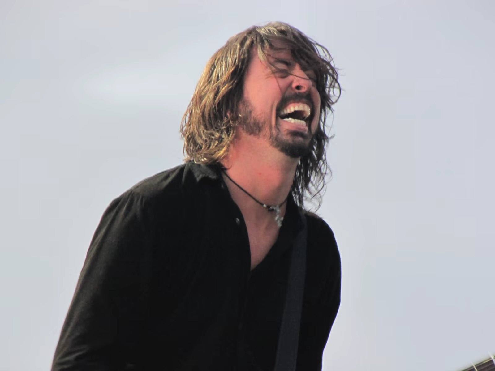 Dave Grohl soitti Highway to Hellin AC/DC:n päätöskeikalla