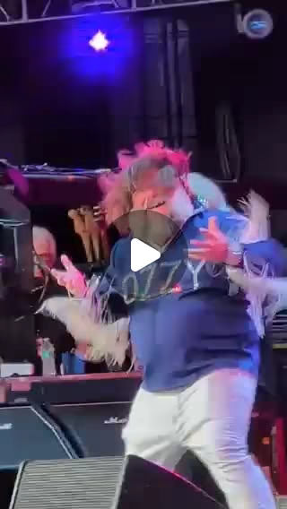 Geezer Butler soitti War Pigsia Jack Blackin kanssa Columbiassa